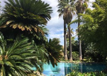 Lush gardens of the largest private villa in Palermo