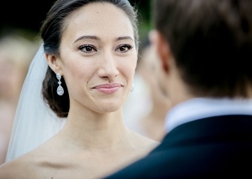 Emotional Wedding moments in Como Lake