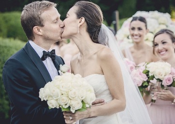 Saying I Do in Como Lake