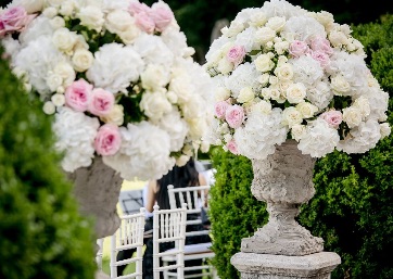 Wedding ceremony floral decor in Como Lake