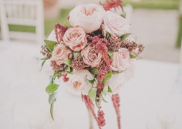 Spectacular flowers for elegant Wedding in Rome