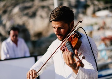 Amazing sound with electric violin for your Wedding in Capri Island