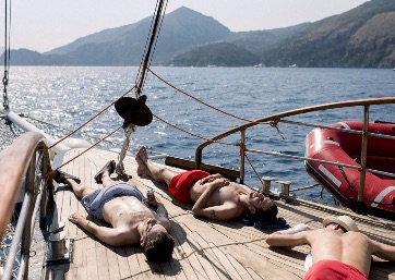 Relax on the Veliero the day after the Wedding in Capri