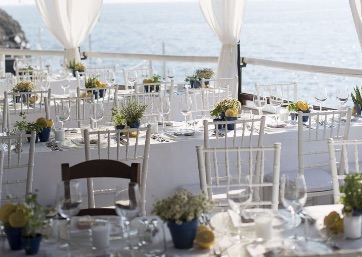 Wedding reception by the sea in Capri