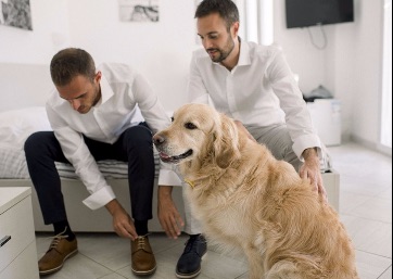 Groom getting ready in Capri