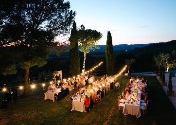 Wedding reception alfresco in Tuscany
