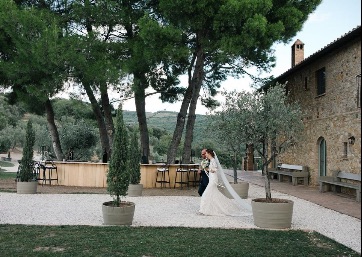 Bridal entrance in Tuscany