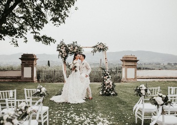 Elegant Wedding ceremony arch in Tuscany