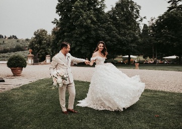 Wedding pics in Tuscany