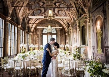 Amazing salon for your Wedding reception in Tuscany