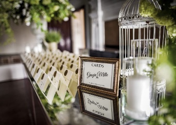 Wedding tableau in Tuscany