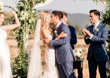 Saying I Do in Tuscany