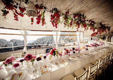 Colorful Wedding reception in Capri