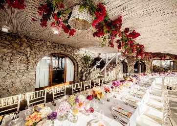 Amazing Wedding reception by the sea in Capri