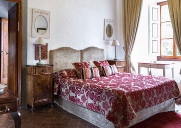 Double room in Tuscany