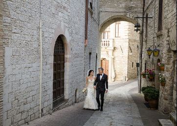 Wedding shoot through Assisi