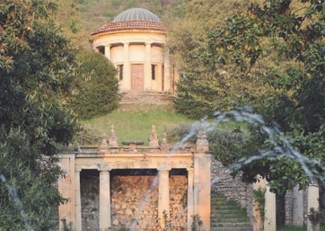 Get Married in Verona at 16th Century Venetian Villa surrounded by a luxuriant park