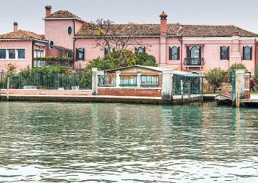 Get Married in Venice at Ancient Venetian Villa on the island of Murano