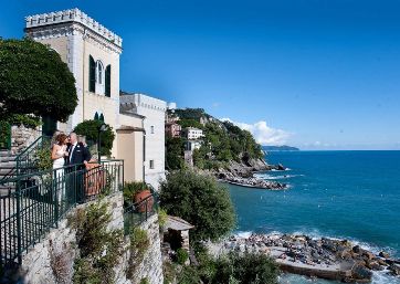 Unique castle perched on a beautiful cliff for your Wedding in the Italian Riviera