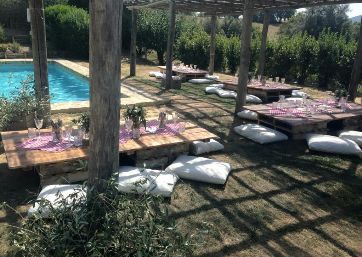 Your event by the pool in Tuscany