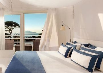 Elegant double room in Capri