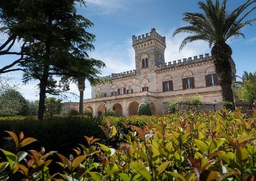 Get Married in Apulia at Romantic & Historical Dream Location with Accommodation