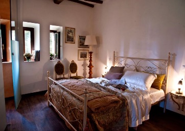 Comfortable double room in Umbria