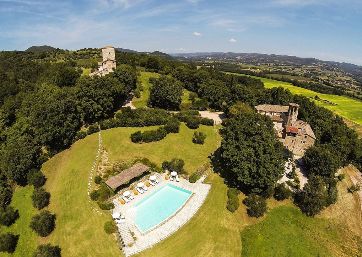 Luxury castle surrounded by nature reserve in Umbria