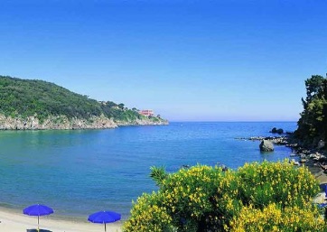 Botanical garden overlooking the sea in Ischia