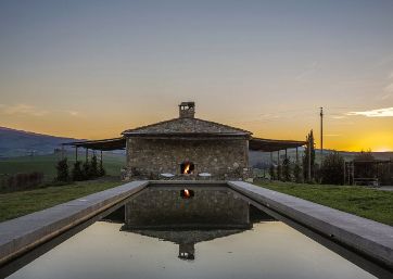 Wedding venue at the sunset in Tuscany