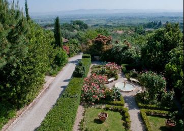 Beautiful Garden for your Wedding in Tuscany