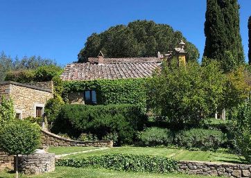 Lovely property in Tuscany for your marriage
