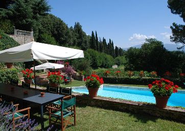 Historical villa with swimming pool in Tuscany