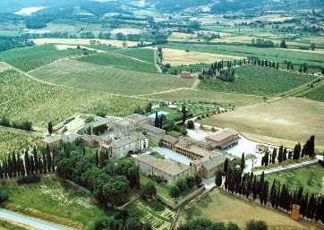 Wedding venue immersed in the Tuscan countryside