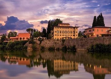 Wedding venue located on the banks of the River Arno