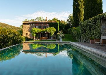 Amazing pool in Tuscany