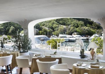 Luxurious restaurant hotel in Sardinia