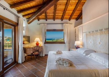 Double room with panoramic view in Sardinia