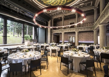 Beautiful indoor Wedding dinner in Lake Garda