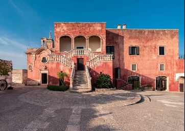 Get Married in Puglia at Historical Villa in Monopoli