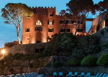 Five Stars Hotel with Private Cove