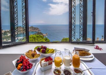 Breakfast with a view in Taormina