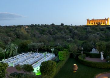 Wedding reception dinner overlooking the Temple of Concordia, Valley of the Temples  Agrigento, Sicily